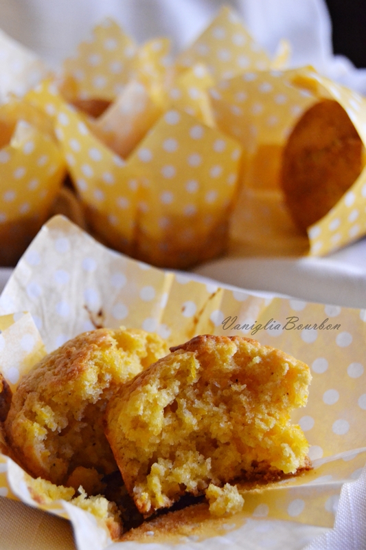 Muffin alle mandorle e carote