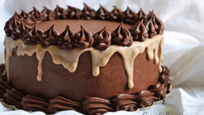 Devil’s Food Cake & Truffles – torta e tartufini&nbsp;–