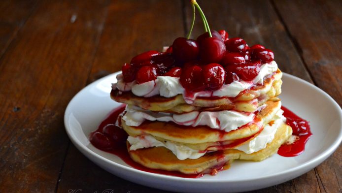 Pancakes alle ciliegie e&nbsp;mascarpone